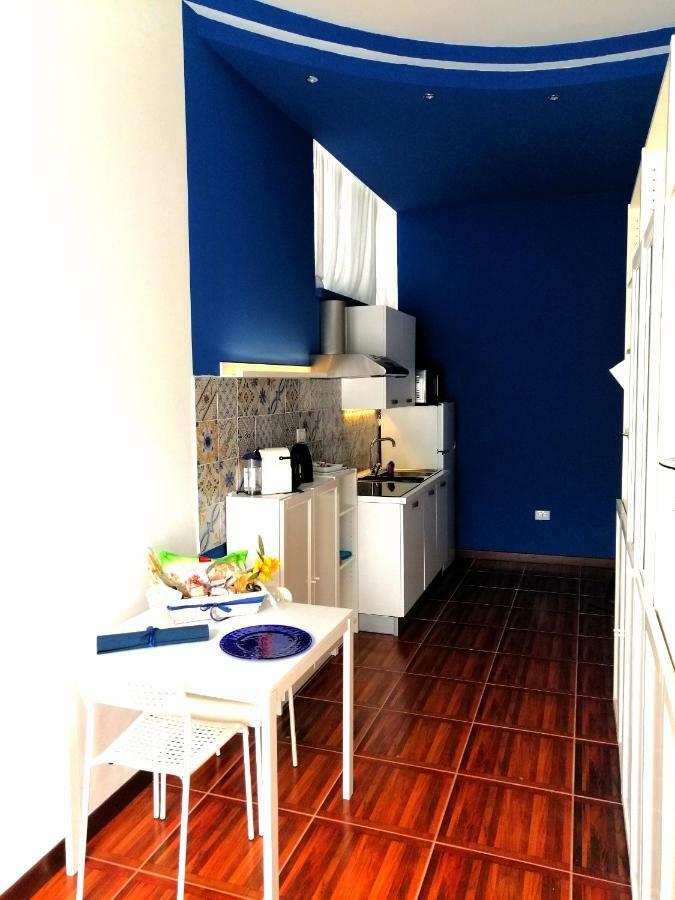Casadamare Holiday Home Giovinazzo Eksteriør billede